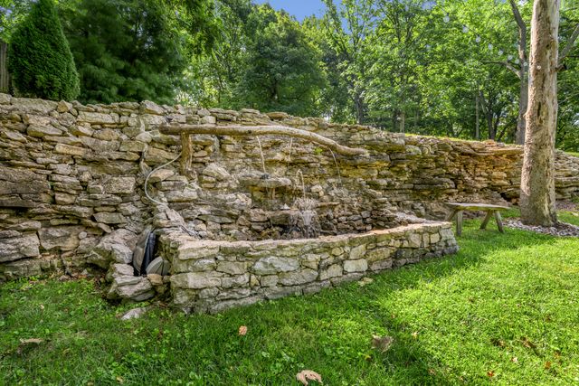 916 Bravington Way, Lexington, KY 40503