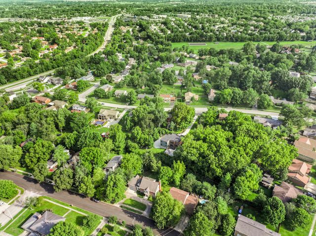 916 Bravington Way, Lexington, KY 40503