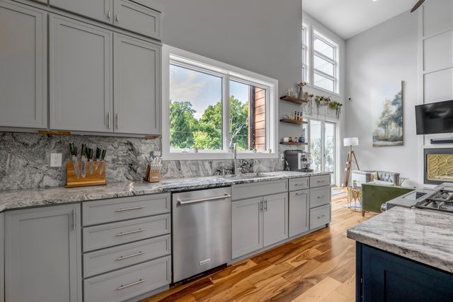 916 Bravington Way, Lexington, KY 40503