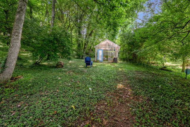 916 Bravington Way, Lexington, KY 40503