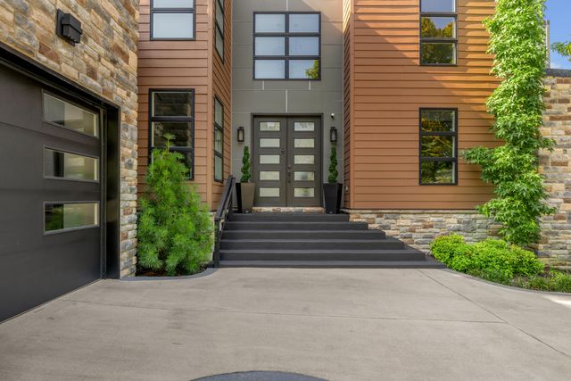 916 Bravington Way, Lexington, KY 40503