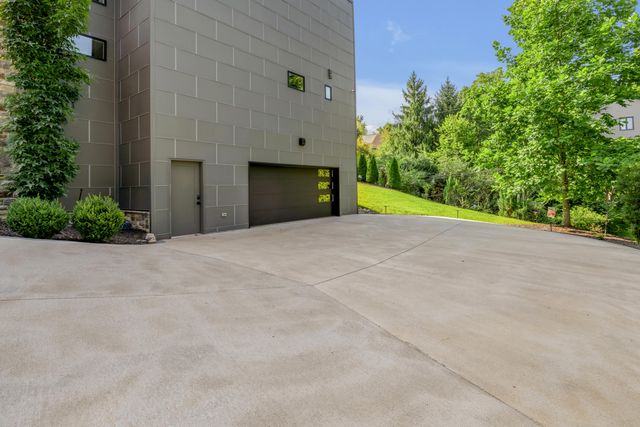 916 Bravington Way, Lexington, KY 40503