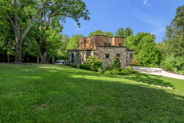 916 Bravington Way, Lexington, KY 40503