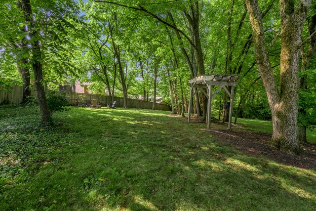 916 Bravington Way, Lexington, KY 40503