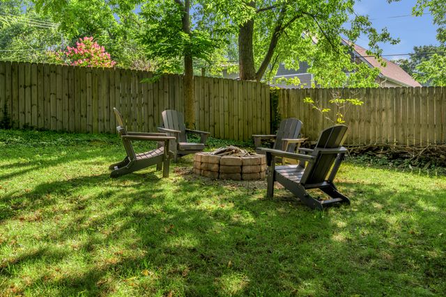 916 Bravington Way, Lexington, KY 40503
