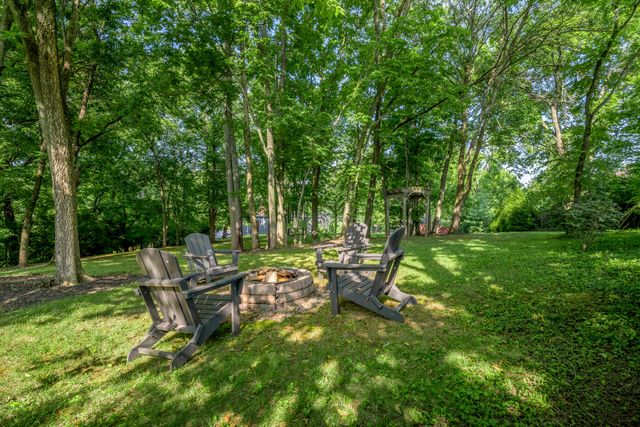 916 Bravington Way, Lexington, KY 40503