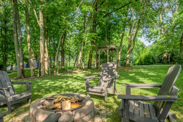 916 Bravington Way, Lexington, KY 40503