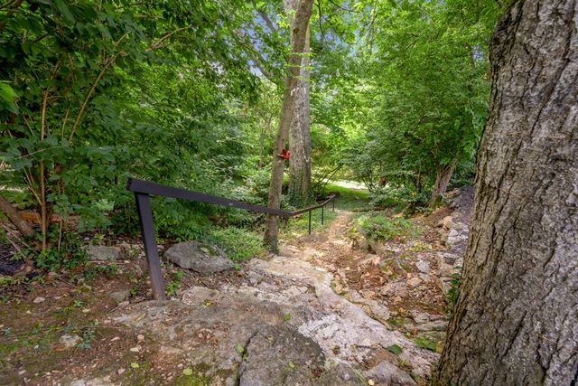 916 Bravington Way, Lexington, KY 40503