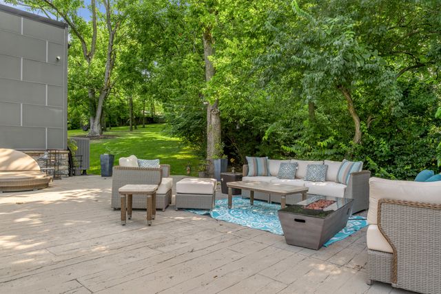 916 Bravington Way, Lexington, KY 40503