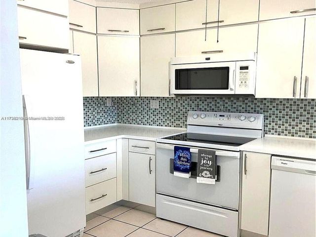 4903 SW 144th Ct -, Miami, FL 33175