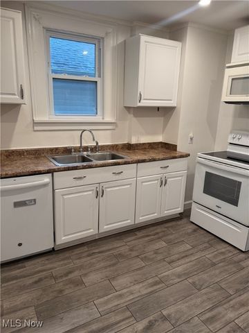 3368 Silsby Road, Cleveland Heights, OH 44118