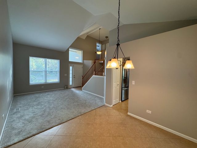 1109 Blackburn Drive, Grayslake, IL 60030