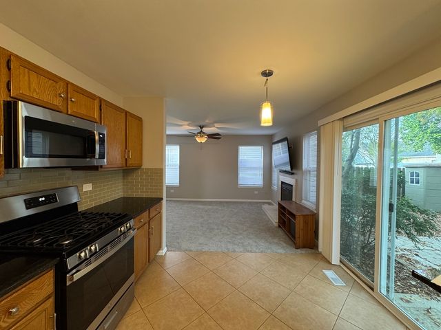 1109 Blackburn Drive, Grayslake, IL 60030