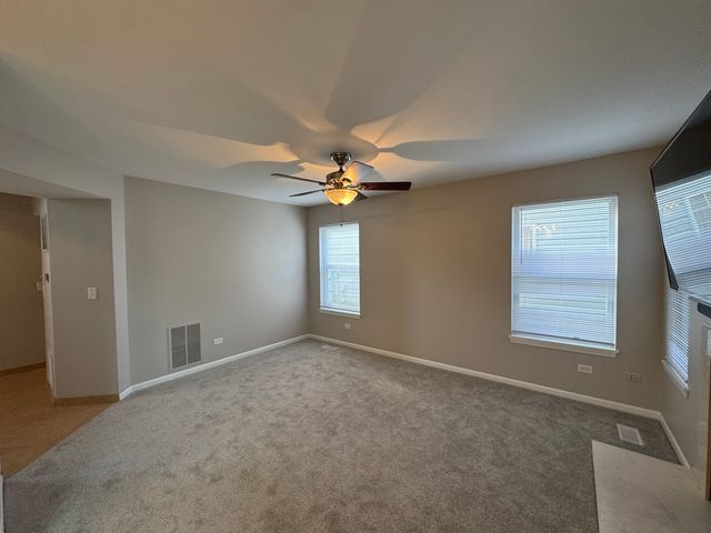 1109 Blackburn Drive, Grayslake, IL 60030