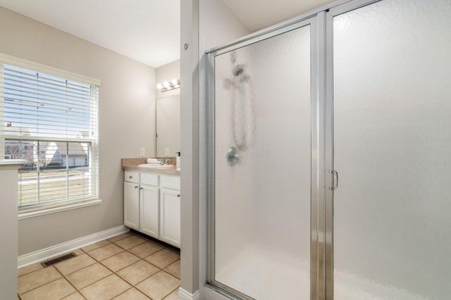 8366 Marwithe Place, New Albany, OH 43054