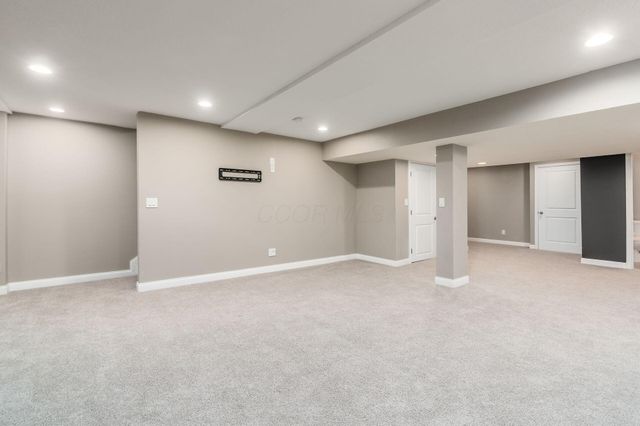 8366 Marwithe Place, New Albany, OH 43054