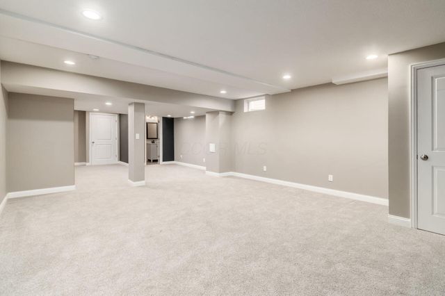 8366 Marwithe Place, New Albany, OH 43054