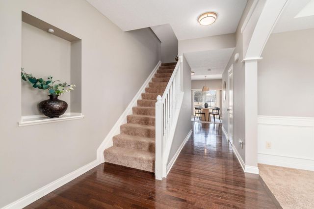 8366 Marwithe Place, New Albany, OH 43054