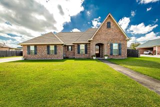 211 Pearl Margaret Dr, Gray, LA 70359