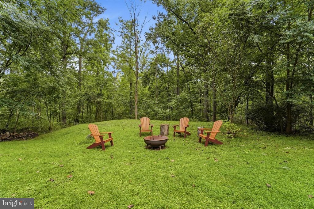 536 SPRING MOUNT RD, SCHWENKSVILLE, PA 19473 — photo 3