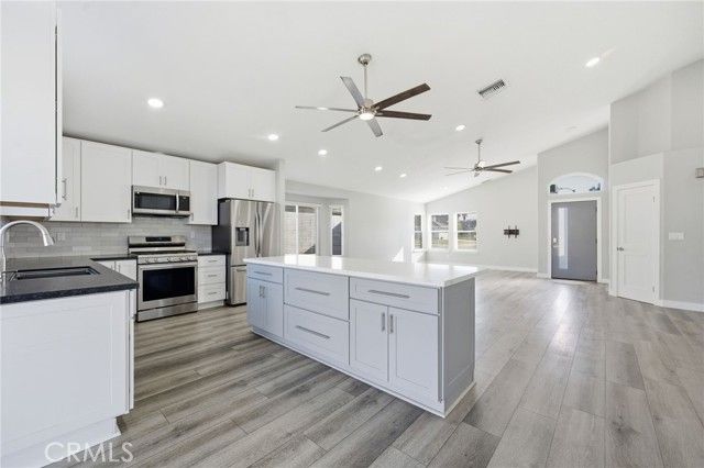 366 FLORDASON Drive, Calimesa, CA 92320