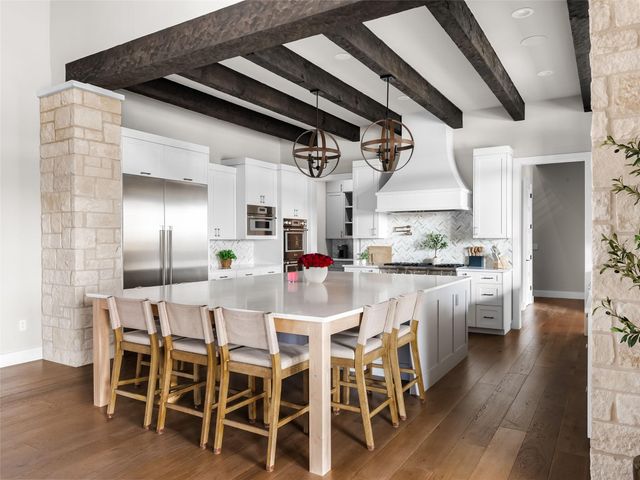 611 Casasanta TRL, Lakeway, TX 78738