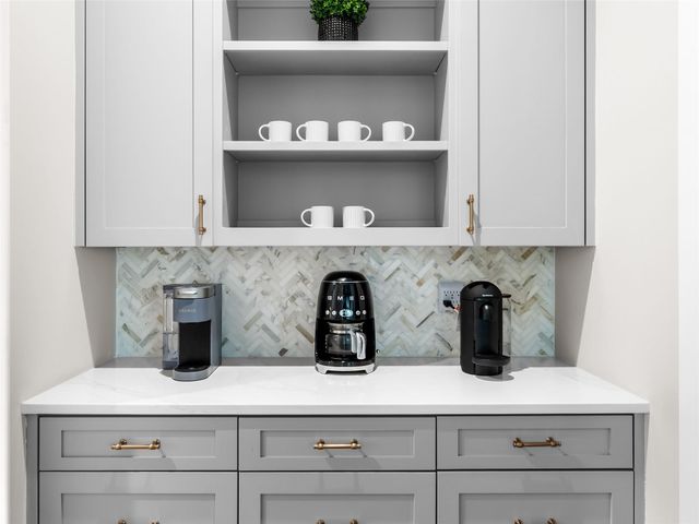 611 Casasanta TRL, Lakeway, TX 78738