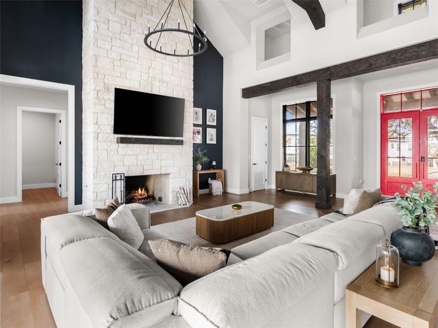 611 Casasanta TRL, Lakeway, TX 78738