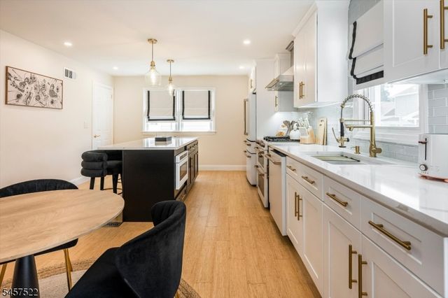 324 jackson ave, Scotch Plains Twp., NJ 07076