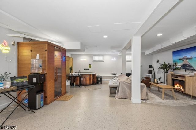 324 jackson ave, Scotch Plains Twp., NJ 07076