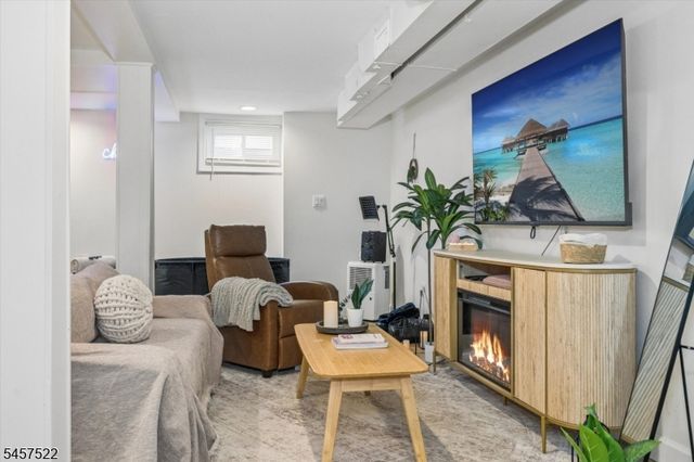 324 jackson ave, Scotch Plains Twp., NJ 07076