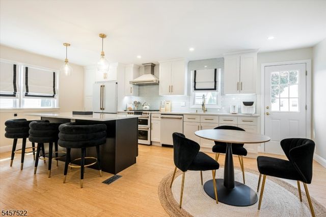 324 jackson ave, Scotch Plains Twp., NJ 07076