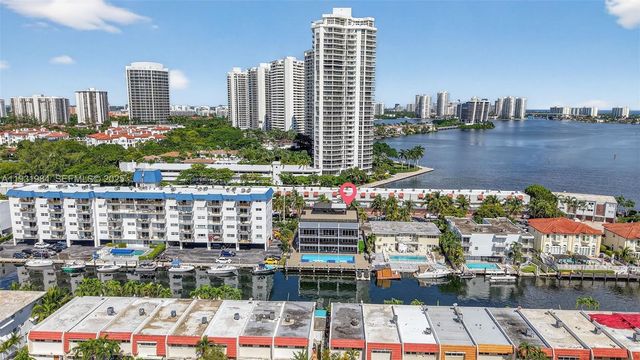 3830 NE 171st St, North Miami Beach, FL 33160