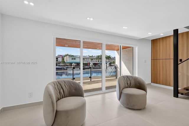 3830 NE 171st St, North Miami Beach, FL 33160