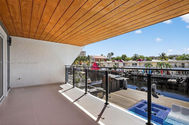 3830 NE 171st St, North Miami Beach, FL 33160