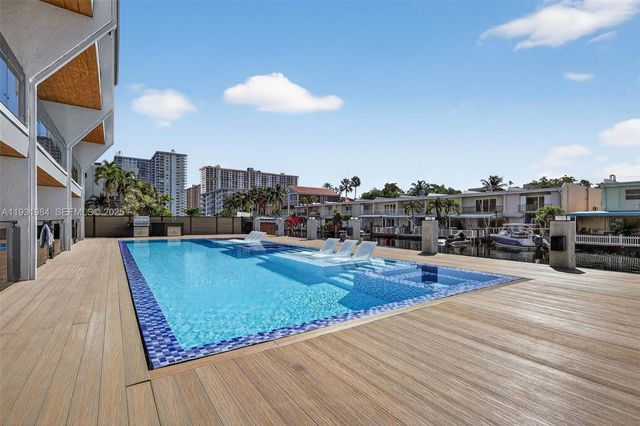 3830 NE 171st St, North Miami Beach, FL 33160