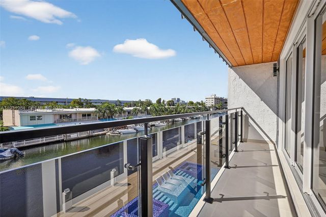 3830 NE 171st St, North Miami Beach, FL 33160