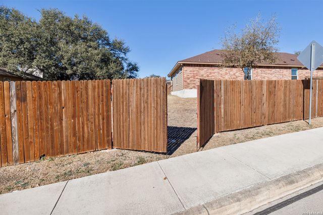 15102 Field Sparrow, San Antonio, TX 78253