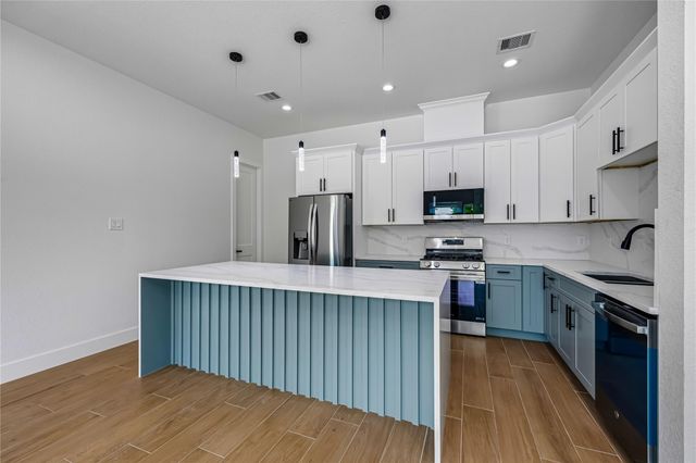 4815 Cruse Rd A, Houston, TX 77016