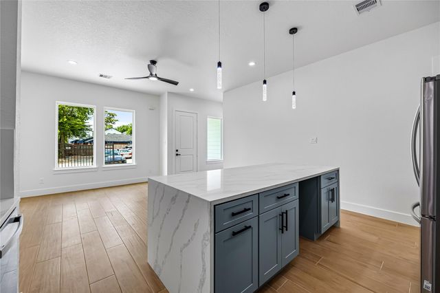 4815 Cruse Rd A, Houston, TX 77016