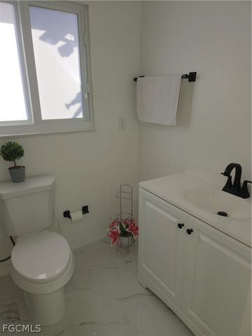 28297 Seal CT, Punta Gorda, FL 33955