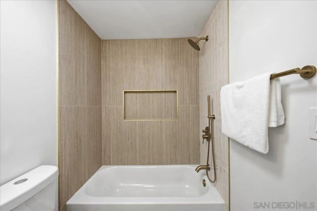 2306 Bryant, Carlsbad, CA 92008