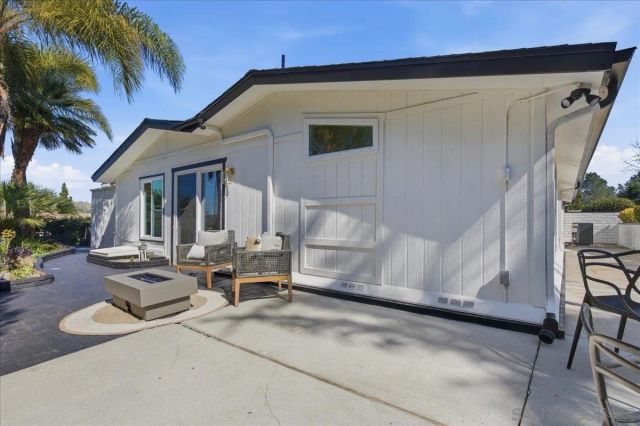 2306 Bryant, Carlsbad, CA 92008