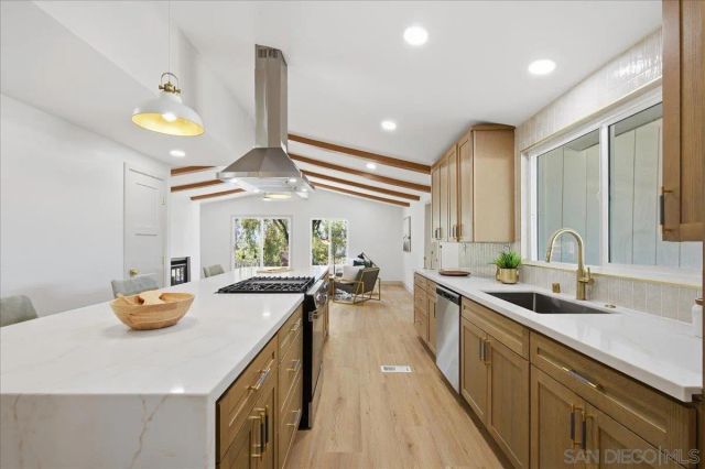 2306 Bryant, Carlsbad, CA 92008