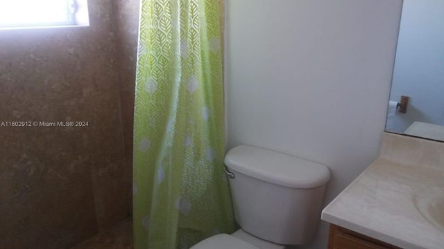 11855 NE 19th Dr 1, North Miami, FL 33181
