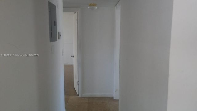 11855 NE 19th Dr 1, North Miami, FL 33181
