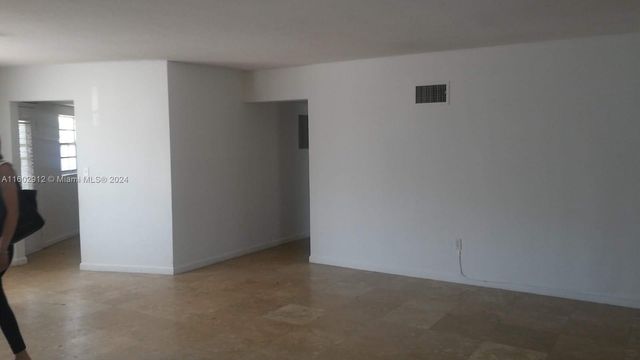 11855 NE 19th Dr 1, North Miami, FL 33181