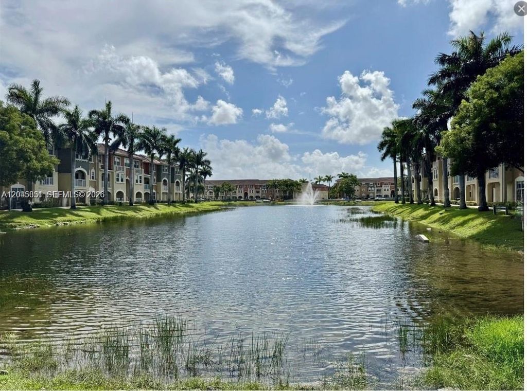 10885 NW 89th Terrace 203, Doral, FL 33178