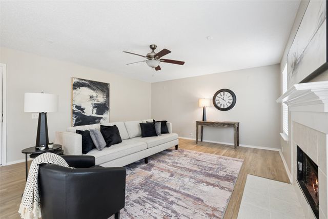 7020 Glenshire Drive, Arlington, TX 76002