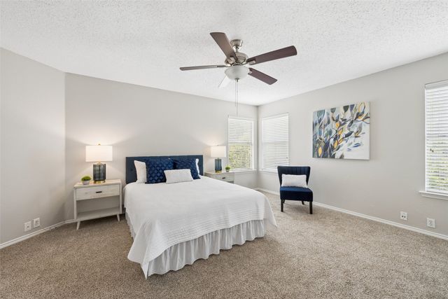 7020 Glenshire Drive, Arlington, TX 76002